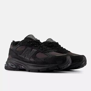 New Balance 2010v1 Sneakers in Black